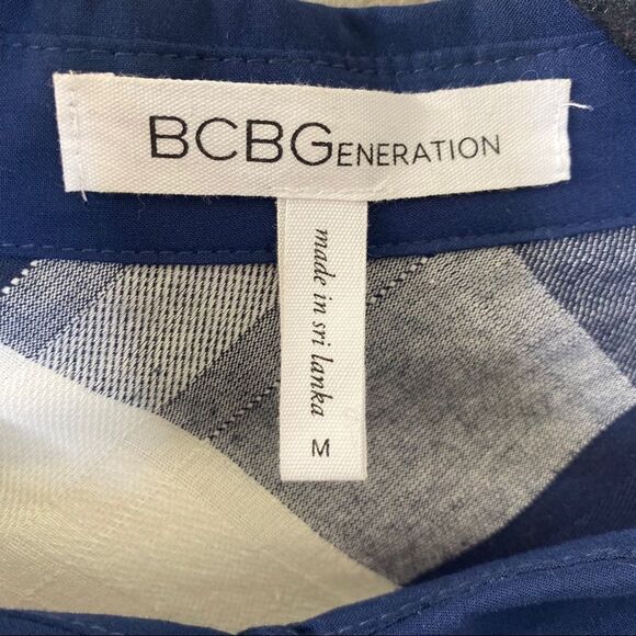 BCBGeneration Plaid Button Front Dress Sz M - Picture 9 of 10
